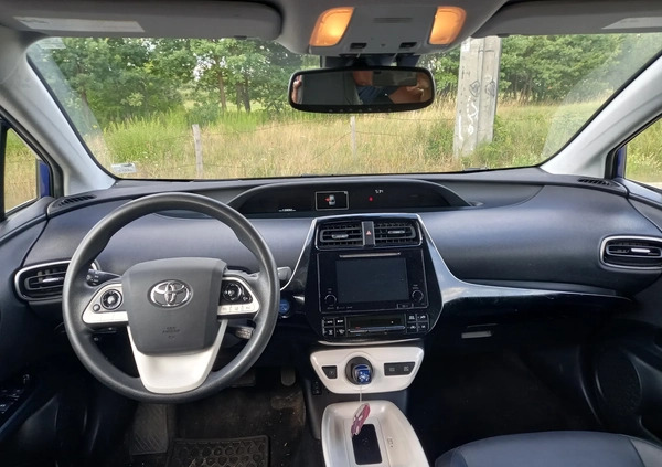 Toyota Prius cena 49999 przebieg: 198000, rok produkcji 2016 z Jasło małe 56